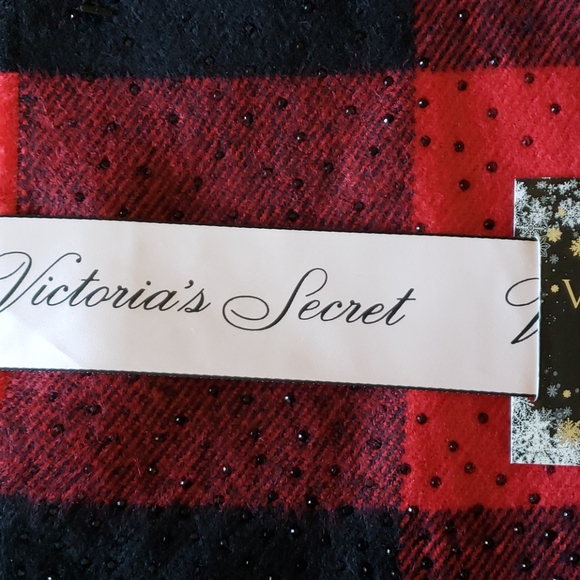 Victoria Secrets Winter Angel Collection Scarf - Picture 5 of 7